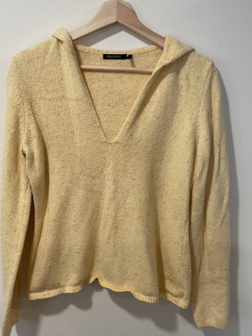 Vintage Y2K Women's Yellow and Cream V-Neck Hoodie